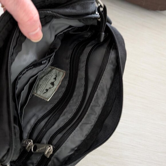 Eddie Bauer Bag Combined Shoulder and Waist Bag without Strap - Never Used - Picture 4 of 8